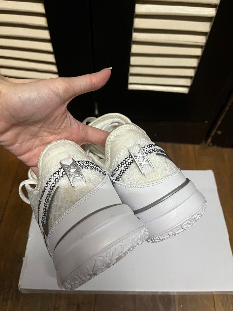 Zoom LeBron nxxt gen ep sneakers (Category: Sneakers) located in Pasig City. Submitted by closetcleanoutmnl (Listing ID 1381988524, Image 2). Description: 💯 authentic Zoom LeBron nxxt gen ep Used twice only Perfect condition With box Mens: size 8.5 Women : size 10 .