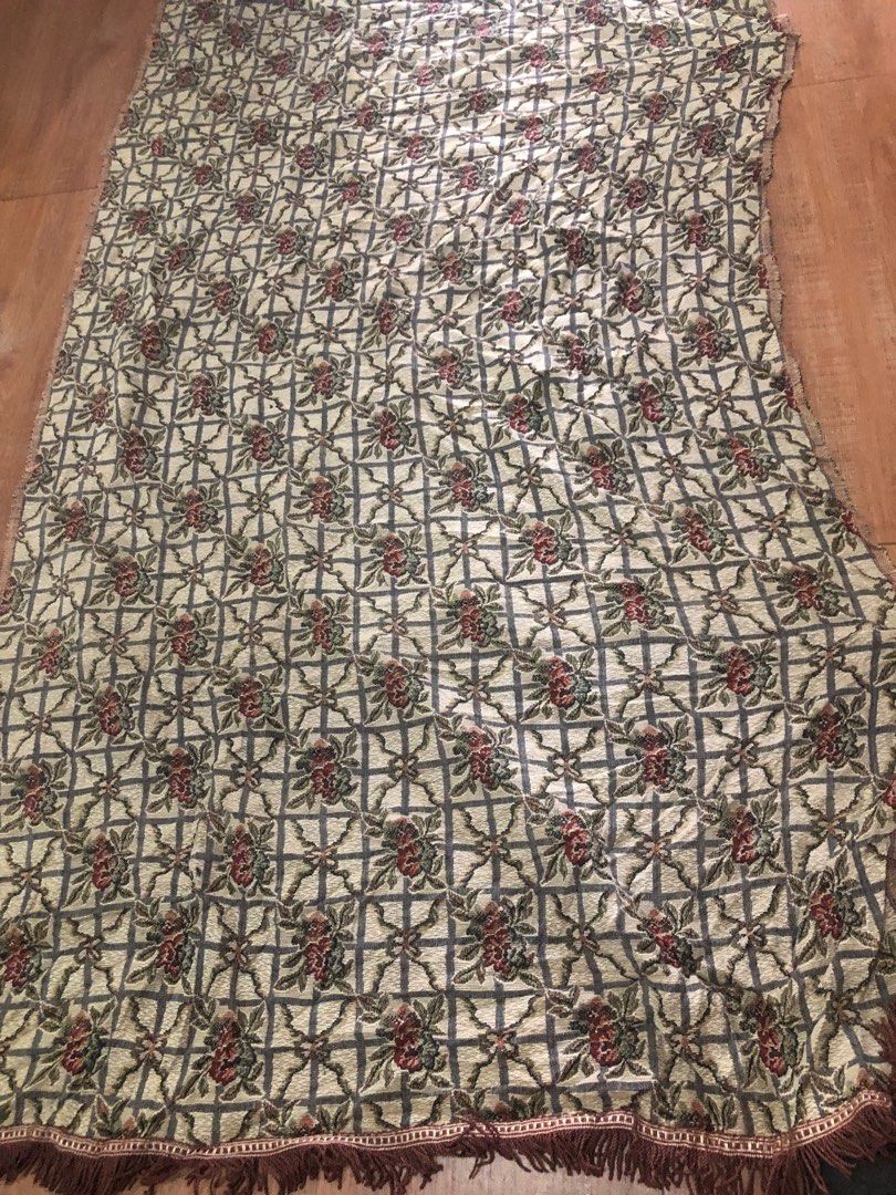 33”x60”Table cover (Category: Carpets, Mats & Flooring) located in Dipolog. Submitted by playmatesfriend.ph (Listing ID 1382108618, Image 1). Description: .