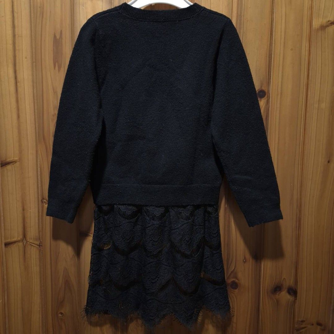 由 lovemiulin9215 (刊登 ID 1382288108，圖片 2) 提交，位於 宜蘭縣 (Yilan) 的 女童裝秋冬黑色彈性針織拼接蕾絲長版上衣 (類別：嬰兒及兒童流行時尚)，說明：二手微使用感 120cm 4～6歲 針織彈性 蕾絲很軟。