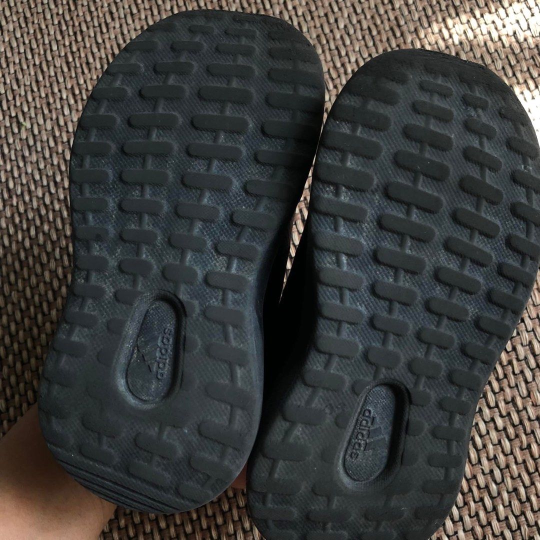 ADIDAS SHOES KIDS (Category: Babies & Kids Fashion) located in Kuala Lumpur. Submitted by warda.makhfiya (Listing ID 1382142398, Image 2). Description: .