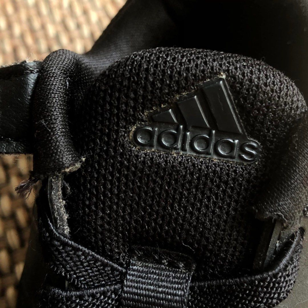 ADIDAS SHOES KIDS (Category: Babies & Kids Fashion) located in Kuala Lumpur. Submitted by warda.makhfiya (Listing ID 1382142398, Image 3). Description: .