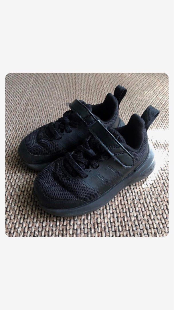 ADIDAS SHOES KIDS (Category: Babies & Kids Fashion) located in Kuala Lumpur. Submitted by warda.makhfiya (Listing ID 1382142398, Image 1). Description: .