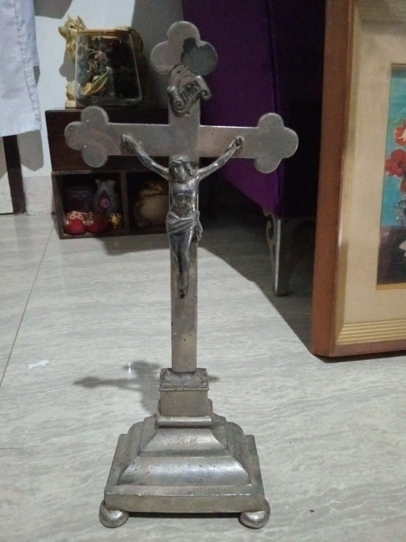 Altar crucifix made in Germany (Category: Religious Items) located in Batangas. Submitted by girlmeetspurple (Listing ID 1382223145, Image 2). Description: rare piece made in Germany.
