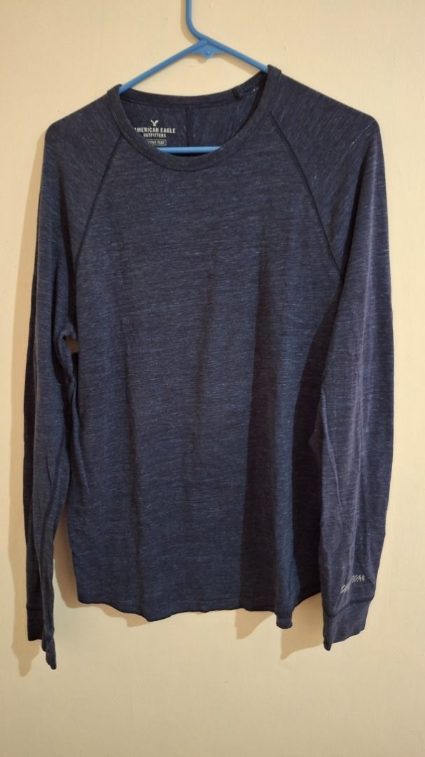 American Eagle Outfitters Active Flex Long sleeve shirt (Category: Tshirts & Polo Shirts ) located in Baguio. Submitted by declutter_scarlet (Listing ID 1382186236, Image 1). Description: Size M All measurements are approximate. Free shipping Location: Baguio City DM me for more info Check out my profile for more listings.