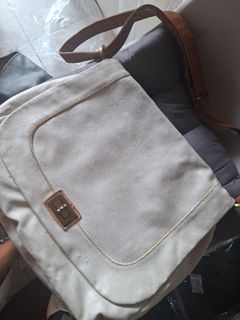 (Kategori: ) berada di . Dikirim oleh kaziatuisi (ID iklan 1382185832, Gambar 1). Deskripsi: .