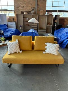 (Category: ) located in . Submitted by priceworthfurniture (Listing ID 1382116606, Image 1). Description: .