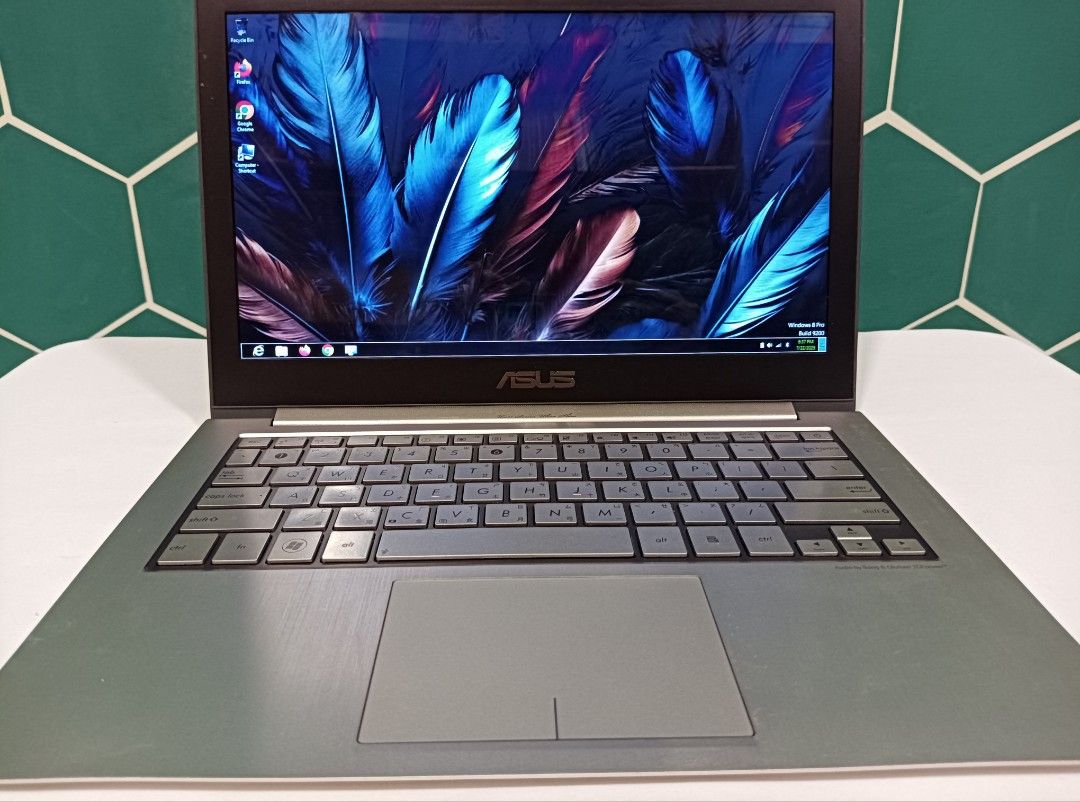 由 welcome889 (刊登 ID 1382210958，圖片 2) 提交，位於 新竹市 (Hsinchu City) 的 ASUS|THiN|i5|4GB|120GB SSD|13INCH (類別：桌上電腦或筆記型電腦)，說明：ENGLISH SETTING LAPTOP, THIN & SLIM LAPTOP AND ADAPTER。