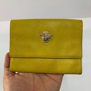 (Category: ) located in . Submitted by vintagebrandedstore (Listing ID 1382220818, Image 1). Description: .