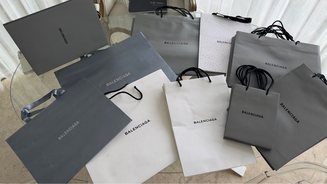 Balenciaga Paper bag (Category: Luxury Accessories) located in San Fernando. Submitted by mnlt_o (Listing ID 1382169565, Image 1). Description: Balenciaga Paper bags in different sizes other Brands also available: Prada, Louis Vuitton, Gucci, Hermes, Yves Saint Laurent, Bottega Veneta, Burberry, Christian Dior, Goyard, Rimowa, Celine, Loewe..