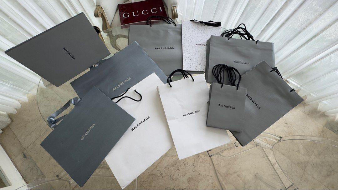 Balenciaga Paper bag (Category: Luxury Accessories) located in San Fernando. Submitted by mnlt_o (Listing ID 1382169565, Image 3). Description: Balenciaga Paper bags in different sizes other Brands also available: Prada, Louis Vuitton, Gucci, Hermes, Yves Saint Laurent, Bottega Veneta, Burberry, Christian Dior, Goyard, Rimowa, Celine, Loewe..