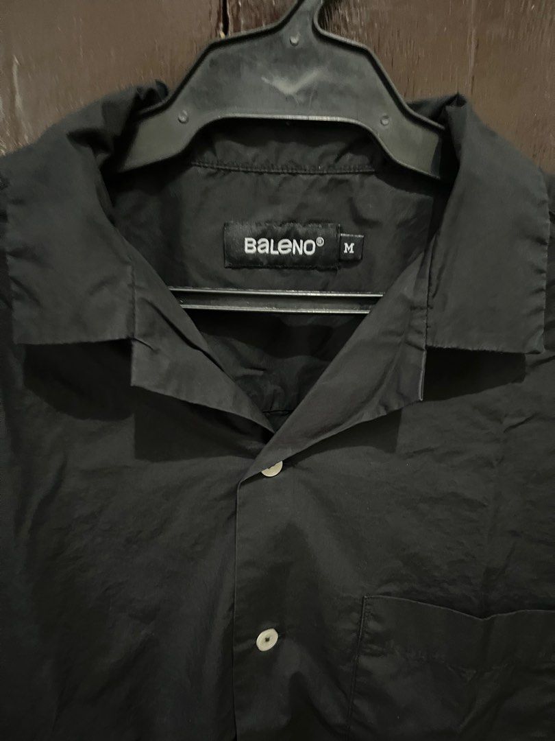Baleno Cropped Polo (Category: Tshirts & Polo Shirts ) located in Las Pinas. Submitted by basicapparel_mnl (Listing ID 1382172101, Image 2). Description: only used twice price still negotiable no damages.