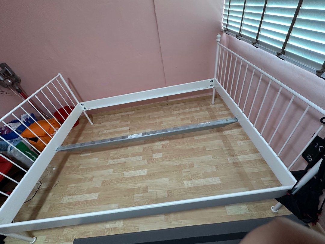 Bedframe