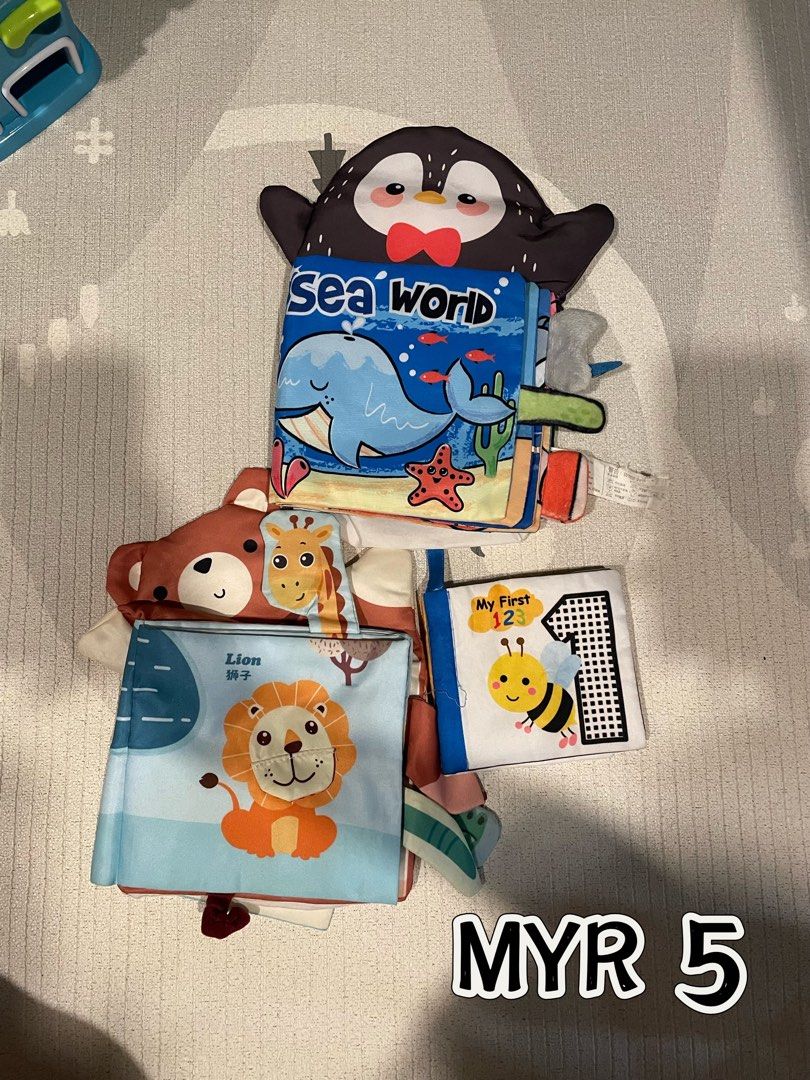 Books (Category: Infant Playtime) located in Kuala Lumpur. Submitted by bell_sze (Listing ID 1382219537, Image 1). Description: No box.