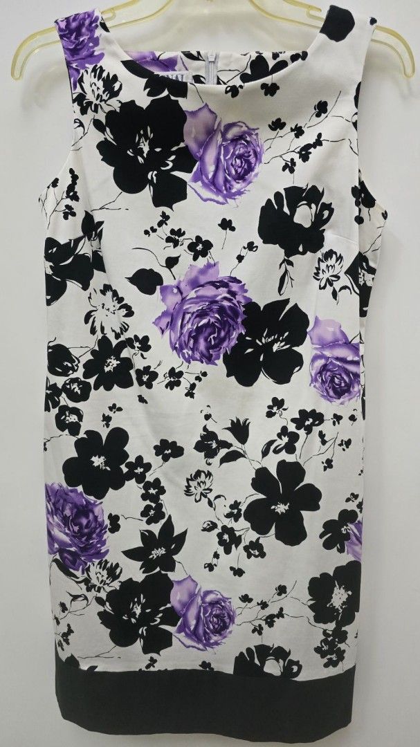 CIGNAL SLEEVELESS DRESS (Category: Dresses) located in Pasig City. Submitted by leaves21 (Listing ID 1382245773, Image 1). Description: - Brand: CIGNAL - Sleeveless dress - Fits Medium size - Pre-owned and in good condition - What you see is what you get.