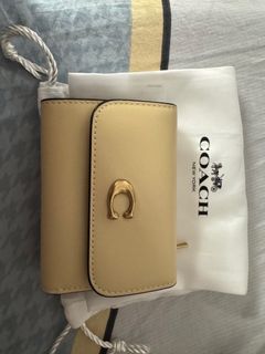 （分類：）位於 。 由 kkttll0510 提交（商品編號 1382173847，圖片 1）。簡介： 。