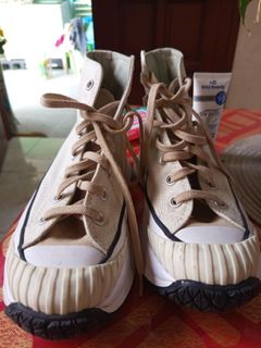 (Category: ) located in . Submitted by erryneh (Listing ID 1382157232, Image 1). Description: .