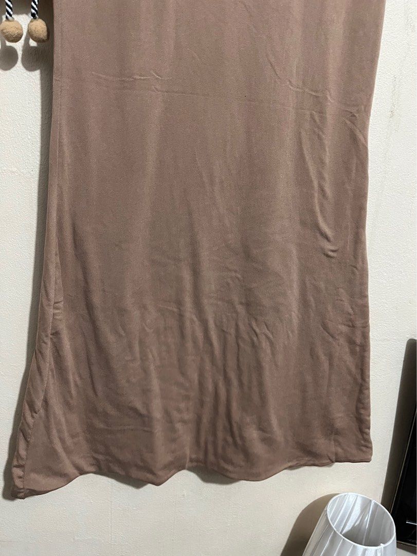 coordinates long skirt (beige/brown) (Category: Sets or Coordinates) located in Manila. Submitted by jenniii.gchico (Listing ID 1382271440, Image 3). Description: Can fit to small -medium size used it thrice but good as new no flaws .