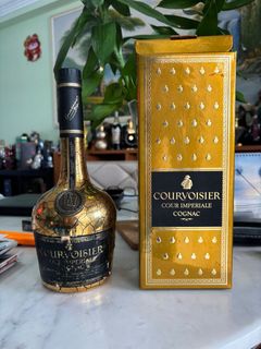 COURVOISIER XO IMPERIAL700ml ボックス付き Cognac Courvoisier XO Imperial, gift box, 50 ml Courvoisier