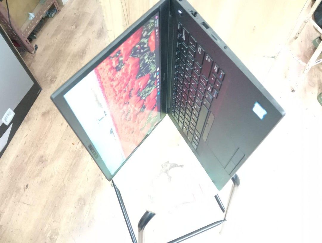Dell Latitude 5320...i5.11 gen
❤️Core i5 .. 11 th gen
🌹Ram 8 gb 
❤SSD 512  Nvmb  SSD ✅.
❤️Bluetooth ✅
❤️WiFi ✅
❤️Camera ✅
♥️ Batery excellent ✅
♥️Windows :-11
❤️Microsoft Office - 2021✅63221266599555111