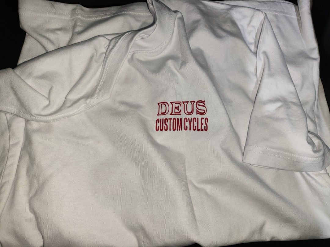 Deus Ex Machina Tokyo Japan (Category: Tshirts & Polo Shirts ) located in Baliuag. Submitted by el01993 (Listing ID 1382200132, Image 2). Description: BRAND NEW. ISSUE MAY SMALL DOT STAIN DI KO NA TRY LABAN. BUSY 😅 ASIAN SIZE XXL SIZE CUSTOM MADE FIX PRICE ADD NA LANG FOR SFEE 280 + SFEE.