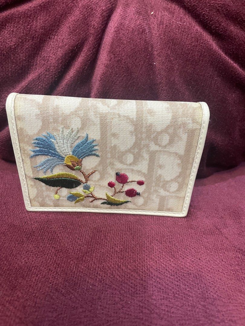 DIOR CARD HOLDER (Category: Wallets & Card holders) located in Mandaluyong City. Submitted by thomyrinaprintingservice (Listing ID 1382219940, Image 1). Description: .