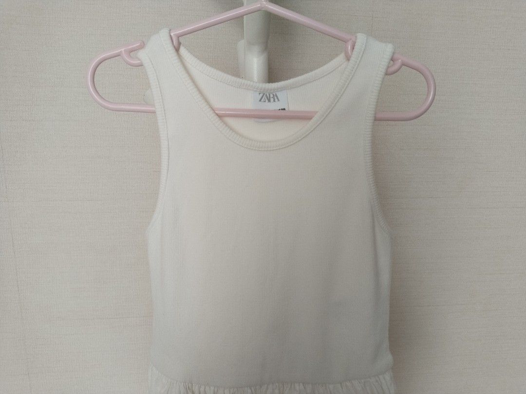 Dress Zara (Kategori: 8 hingga 12 tahun) berada di Jakarta Selatan. Dikirim oleh pearlbranded2021-12145 (ID iklan 1382292527, Gambar 2). Deskripsi: Dress Zara.