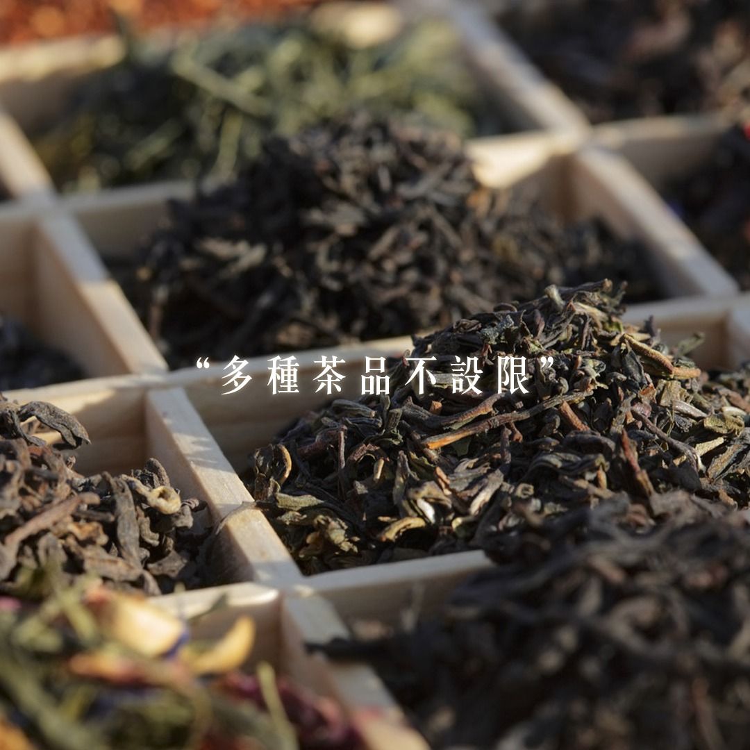 由 cunyi_1688 (刊登 ID 1382157436，圖片 3) 提交，位於 台北市 (Taipei) 的 Driver 甘丹茶壺個人獨享組 (類別：餐具和餐具)，說明：內容物：Driver 甘丹茶壺 500ml、Driver CP耐熱玻璃馬克杯 400ml 【商品介紹】 ．單一給/出水專利，不須開蓋可重複回沖 ．壺蓋360度出水不流口水 ．壺身大空間，完整萃取每一片茶葉 ．高硼矽耐熱玻璃可使用微波爐加熱 ．寬口好清洗，清潔無死角 ．榮獲「德國iF設計大獎」與「金點設計獎」 【商品規格】 ．品名：Driver甘丹茶壺 500ml ．型號：DR-GD303B ．尺寸：長13.5 x 寬10 x 高13.8cm ．材質：甘丹茶壺-304不銹鋼、高硼矽耐熱玻璃、食品級矽膠墊圈防塵蓋-PP ．容量：500ml ．重量：330g ．產地：台灣 ．品名：Driver CP耐熱玻璃馬克杯 400ml ．型號：CP-TE304-3 ．尺寸：長12.5 x 寬8 x 高12cm ．材質：耐熱玻璃(