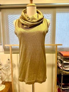 (Category: ) located in . Submitted by dressingroom (Listing ID 1382207528, Image 1). Description: .