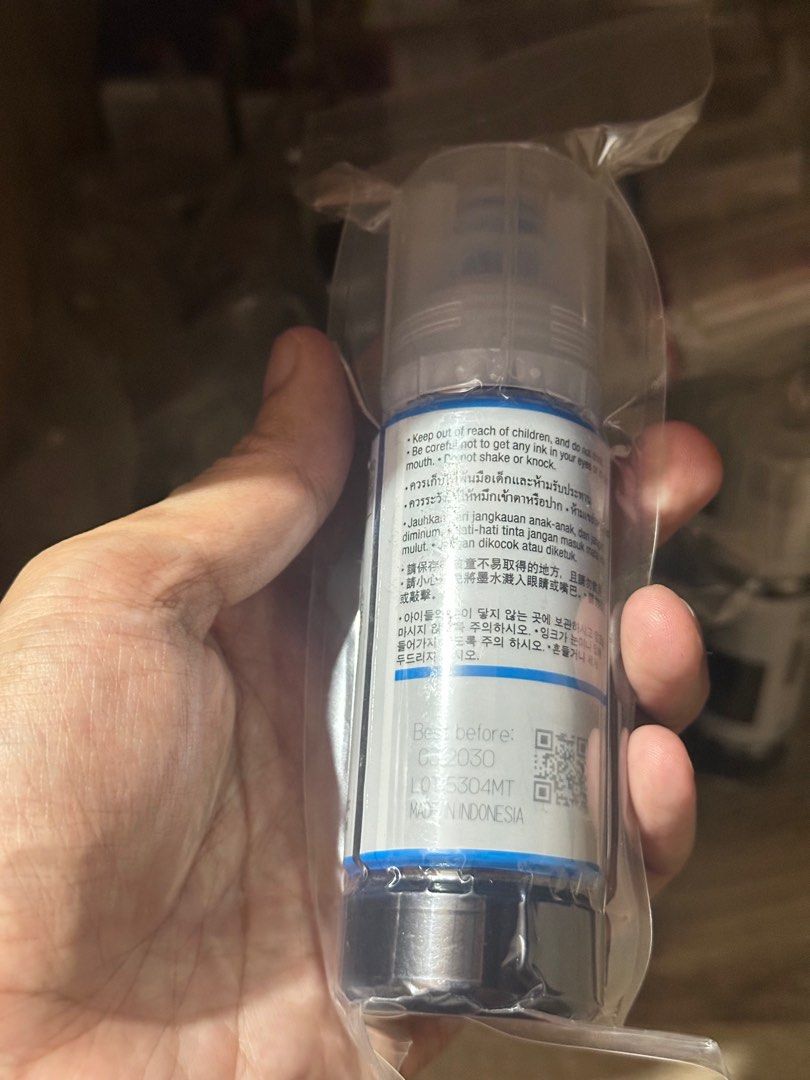 Epson 057 Ink (Original) (Category: Printers, Scanners & Copiers) located in Malabon City. Submitted by reyyyyyyyyyyyyyyy (Listing ID 1382268486, Image 3). Description: Selling Original Epson 057 ink Cyan and Magenta only Compatibility is buyer’s responsibility For Epson L8050/L18050 -Original -Brandnew -Selling below srp, No box RFS: Too many stocks P600 Meetup: Uncle John’s Cayco, Manila only.