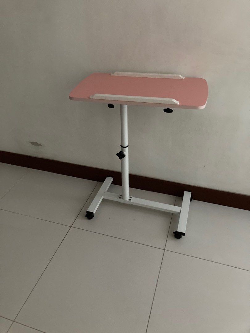 Foldable Table (Category: Tables & Sets) located in Singapore. Submitted by blessed19 (Listing ID 1382212574, Image 2). Description: Bedside movable tray for meals etc.