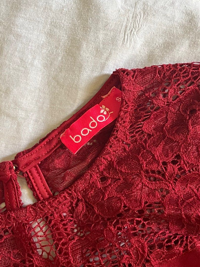 Formal Red Dress (Category: Dresses) located in Manila. Submitted by eli555 (Listing ID 1382177921, Image 2). Description: Worn once.