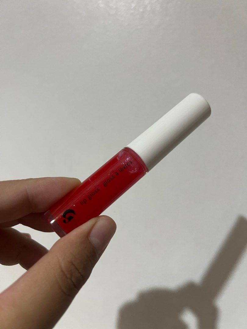 Full Size Glossier Lip Gloss in Red (Category: Makeup) located in Quezon City. Submitted by nugssells (Listing ID 1382277823, Image 2). Description: ‼️FINAL PRICE POSTED – NO HAGGLING. LOW BALLERS WILL BE IGNORED. ‼️ Authentic from the US Just swatched No box, from a Sephora Favorites Set .