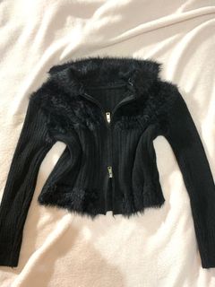 (Category: ) located in . Submitted by shoplikeisa (Listing ID 1382205093, Image 1). Description: .