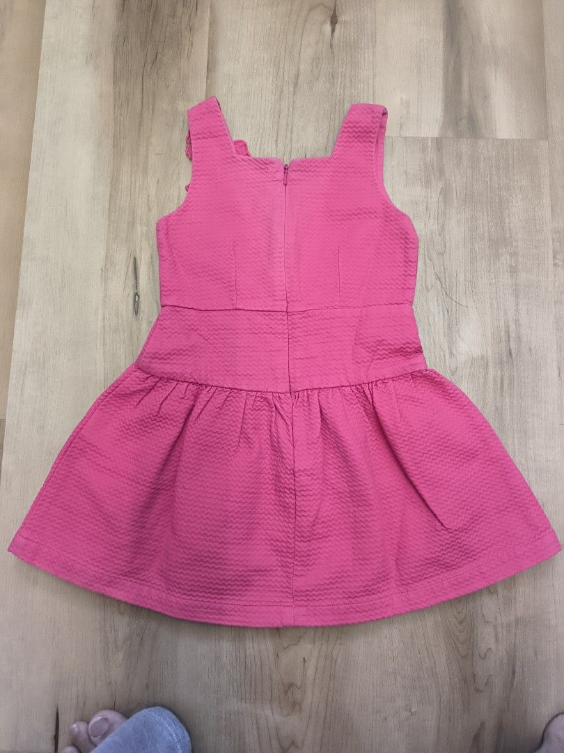 Gingersnaps Dress Size 2 (Kategori: Baju Bayi) berada di Jakarta Barat. Dikirim oleh rh_stuffs (ID iklan 1382292871, Gambar 3). Deskripsi: Gingersnaps Dress Size 2 Kondisi ada noda dan warna pudar (cek foto) Harga 35rb NETT belum termasuk ongkir No marketplace, manual transaction saja. Pengiriman menggunakan Lion Parcel. No retur no complain Happy shopping.