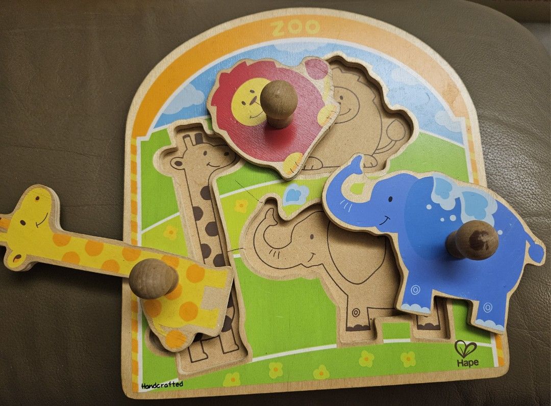 Hape Wooden Puzzle for Infants – Gently Used (Category: Infant Playtime) located in Petaling Jaya. Submitted by mun_chy (Listing ID 1382224154, Image 2). Description: 🧩 Brand: Hape 🍼 Suitable for ages: 12 months and up 🌿 Material: Natural wood, non-toxic paint 🎨 Educational & safe – encourages hand-eye coordination and problem-solving skills Condition: 9/10 – gently used, no damage Clean and well maintained Comes from a pet-free, smoke-free h