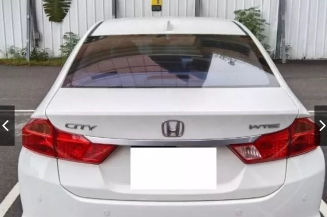 由 zhayan4832130 (刊登 ID 1382114711，圖片 2) 提交，位於 台北市 (Taipei) 的 Honda City 2014款 白色 (類別：汽車出售)，說明：✯廠牌車款▸ Honda City ✯年份▸ 2014 ✯實際里程▸ 110000 ✯引擎燃料▸ 汽油 ✯變速系統▸手自排 ✯驅動方式▸ 2WD ✯乘客數▸4門5座 ✯顏色▸白色 ✦專業鑑定✦合格認證 ✦檢定報告一覽無遺 X泡水車X事故車X兇車X接合車 ✔可配合萊因鑑定 五大保證 ✔非重大事故／非來路不明／產權清楚 ✔非泡水車 ✔非接合車（車體結構完整） ✔非營業用計程車 ✔無引擎變造無車身變造 ✔可分期✔可貸款✔配合多間銀行 ✦條件良好利率僅3%-4% ✦可全額貸讓您買好車無負擔 ♕歡迎私訊咨詢預約賞車☎ ▪️營業日期：周一至周日 ▫️營業時間：10:00-18:00 ✎提醒您：看車最晚請提前1天預約 避免您白跑一趟ღ ✉聯絡專員：黃小姐 ☎聯絡電話：0906070155 ✉𝔩𝔦𝔫𝔢:𝖗𝖚