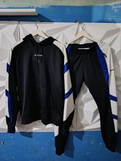 (Kategori: ) berada di . Dikirim oleh ourdailyusee (ID iklan 1382289889, Gambar 1). Deskripsi: .