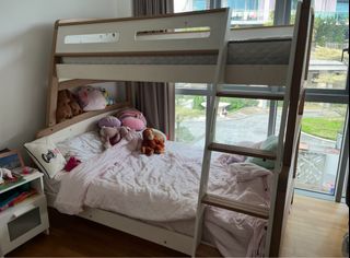 (Category: ) located in . Submitted by kate0c (Listing ID 1382192089, Image 1). Description: .