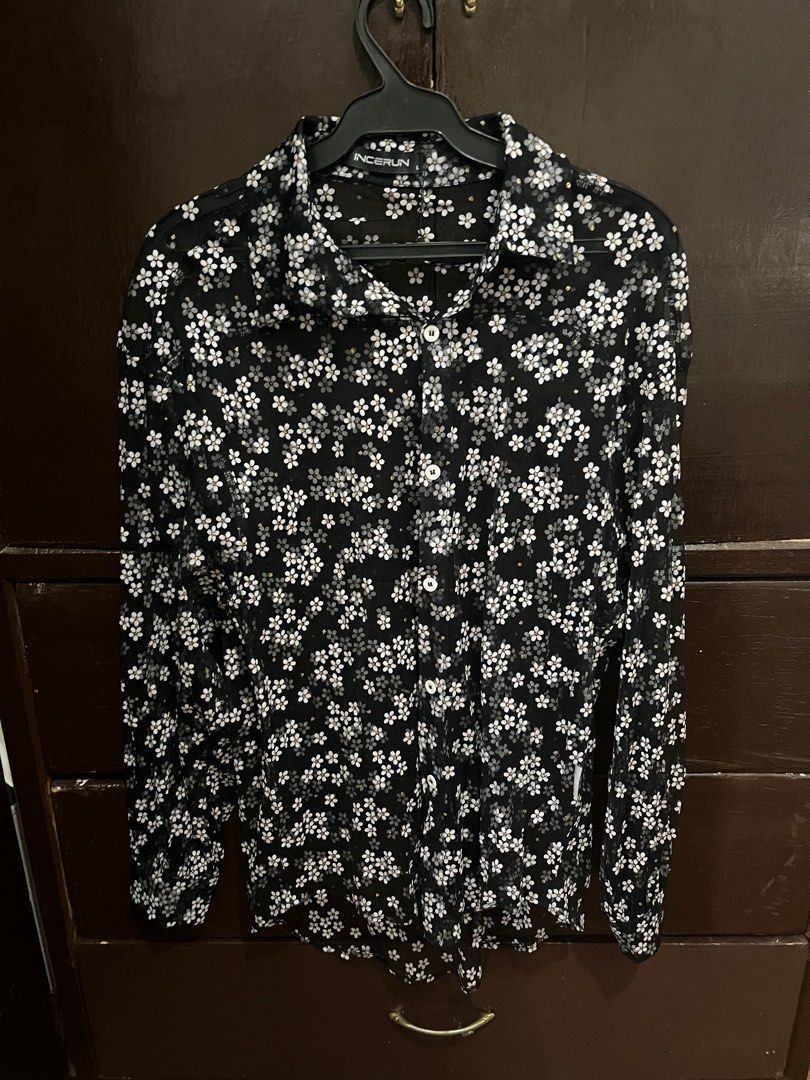 Incerun Polo (Category: Shirts) located in Las Pinas. Submitted by basicapparel_mnl (Listing ID 1382172525, Image 1). Description: price still negotiable no damages.