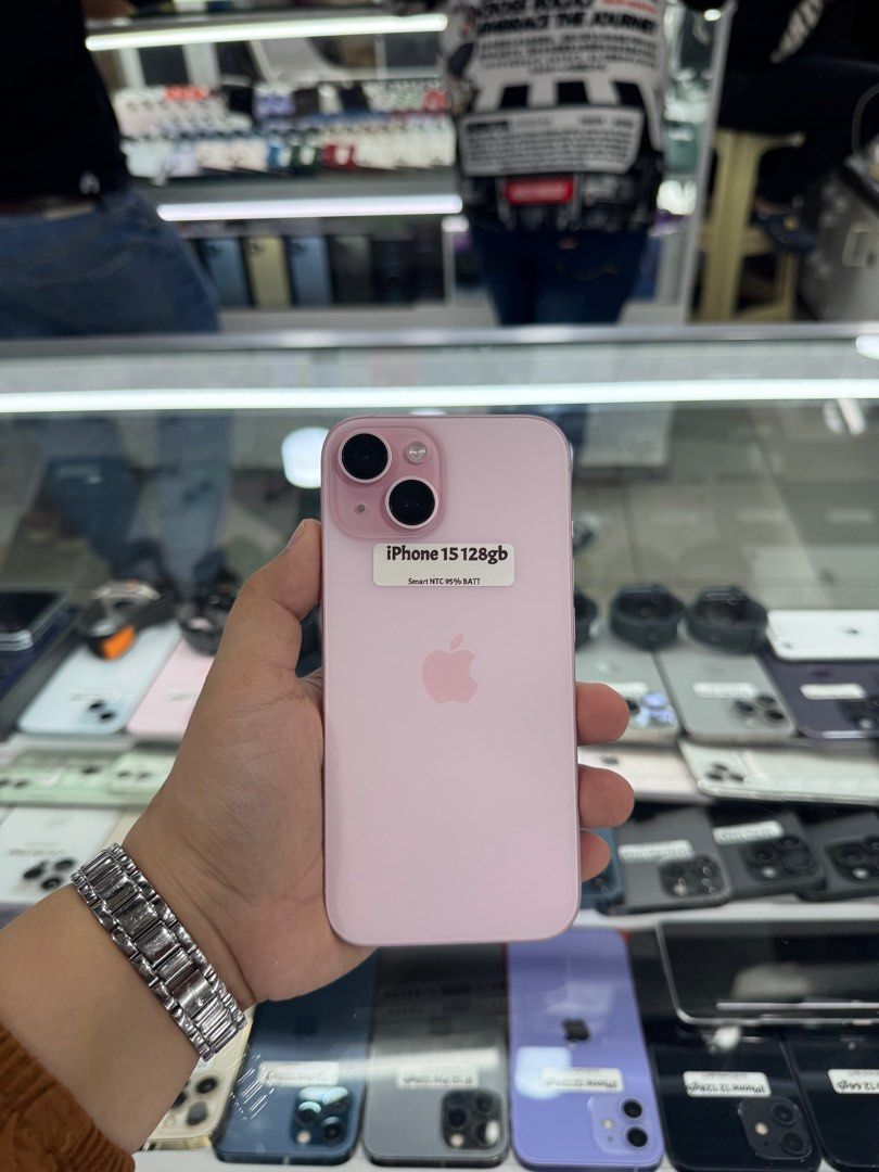Iphone 15 128gb 95% batt Smartlocked (Category: iPhone 15 Series) located in San Juan City. Submitted by keannagadgetph (Listing ID 1382141288, Image 1). Description: Available Units for today's POST Iphone 15 / 128gb / Smart / NTC / 95% BATT - any colors available - good condition - 95% Makinis - good battery - No issue / No Repair - Any colors available ~ Accepting SWAP / TRADE IN / INSTALLMENT / BINTA UNIT ~ CASH ON DELIVERY METRO MANILA / LBC