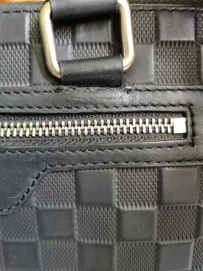 Louis Vuitton Briefcase/Laptop Bag (Category: Luxury Bags & Wallets) located in San Pedro. Submitted by IamHere09 (Listing ID 1382168823, Image 3). Description: Repaired, see photos for detailed stitches Has missing zipper.