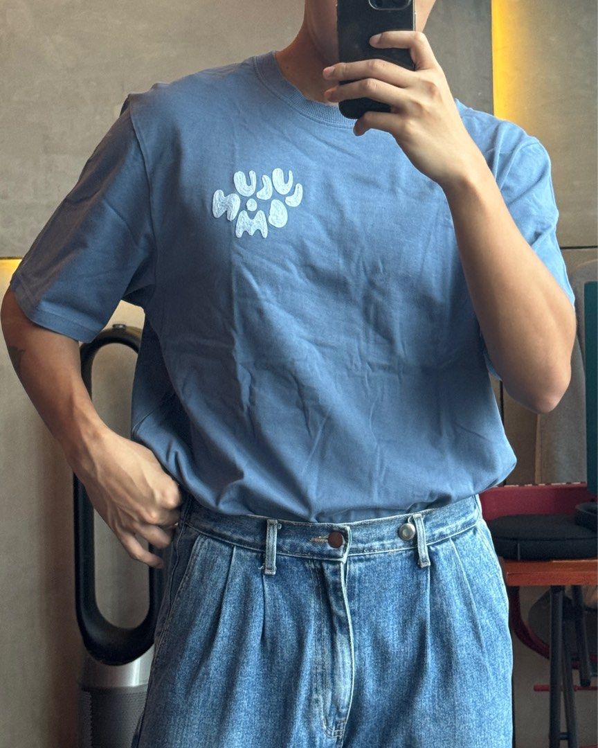 lululemon mens blue tshirt (Category: Tshirts & Polo Shirts ) located in Taguig. Submitted by e_prc (Listing ID 1382110666, Image 2). Description: lululemon heavyweight cotton tee medium blue / sky blue.
