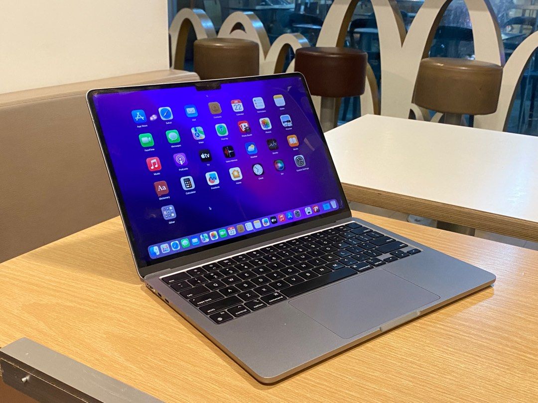 MACBOOK AIR M2 8GB 255 SSD MacOS Sonoma (Category: Laptops & Notebooks) located in San Juan City. Submitted by Karl_Mathew (Listing ID 1382213428, Image 3). Description: MACBOOK AIR M2 8GB 255 SSD MacOS Sonoma Macbook Air M2 8 GB RAM 256 SSD Storage Os Sonoma No Issue No History Of Repair No Hidden Issue PM US FOR MORE DETAILS .