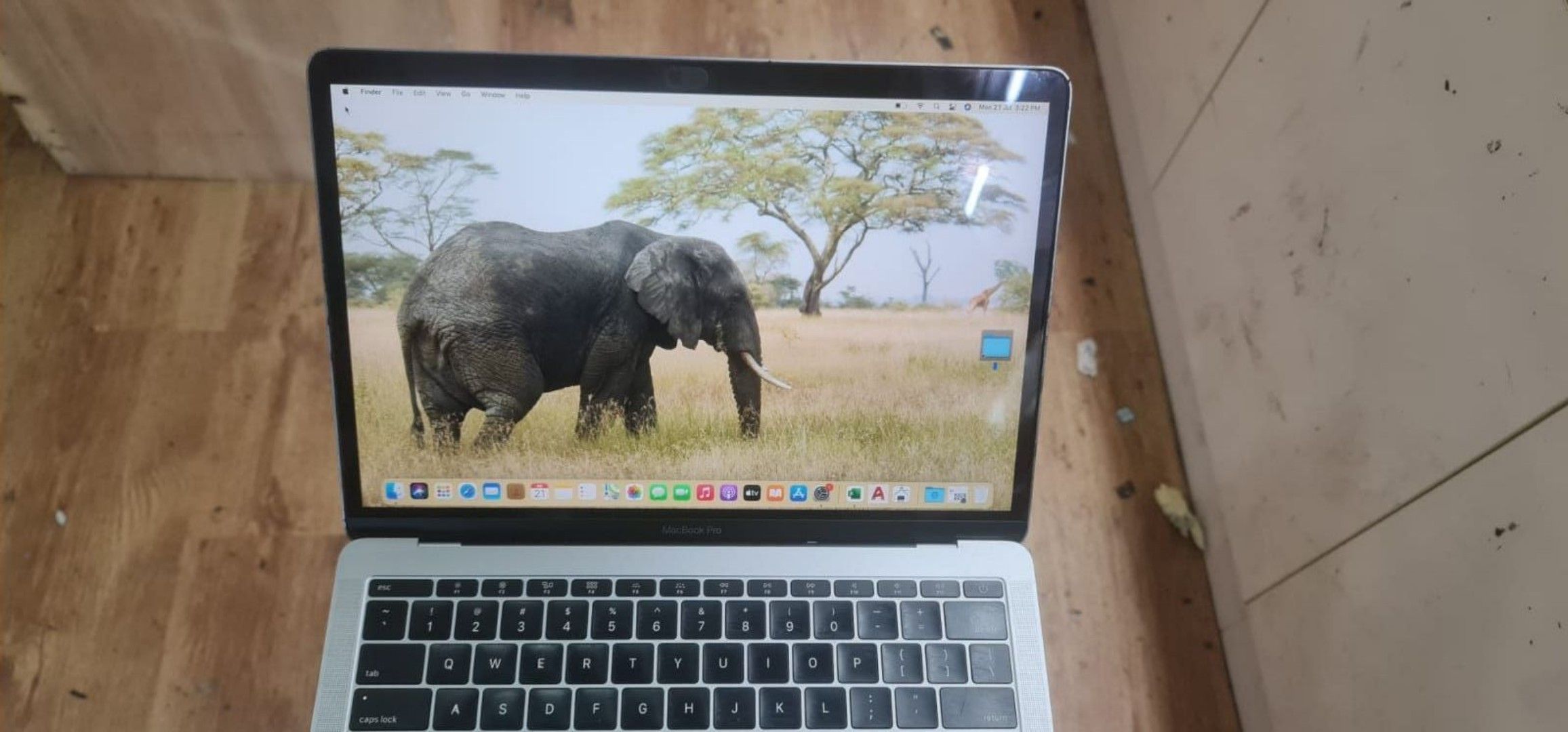 MacBook Pro63165663528065111