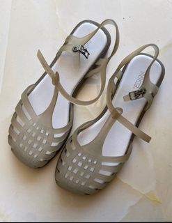 (Kategori: ) berada di . Dikirim oleh daisy_bloom_ (ID iklan 1382128556, Gambar 1). Deskripsi: .