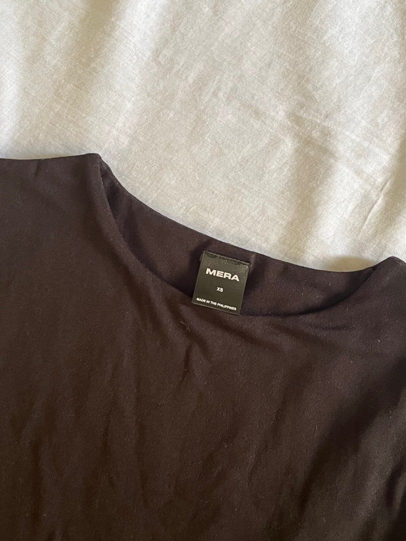 MERA Olga Longsleeves (Category: Longsleeves) located in Manila. Submitted by eli555 (Listing ID 1382176948, Image 2). Description: Never been used. PM for more photos.