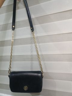 (Category: ) located in . Submitted by boutiquechic (Listing ID 1382256106, Image 1). Description: .