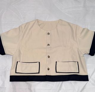 (Kategori: ) berada di . Dikirim oleh prelovedbyviony_ (ID iklan 1382261811, Gambar 1). Deskripsi: .