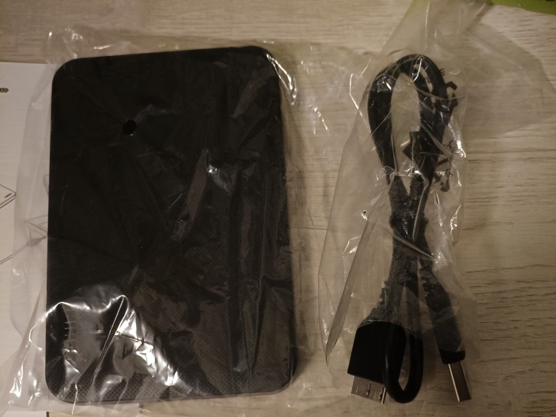 Pendrive (Category: Hard Disks & Thumbdrives) located in Sandakan. Submitted by lovedbygive (Listing ID 1382246966, Image 3). Description: Brand New Toshiba 500gb.. - Never use, still new.. - Comes with Box, still in plastics✅ - Open for nego but don't ask for ridiculous price.. - No return after purchase - Postage preferably dfod DM if interested or need more info...