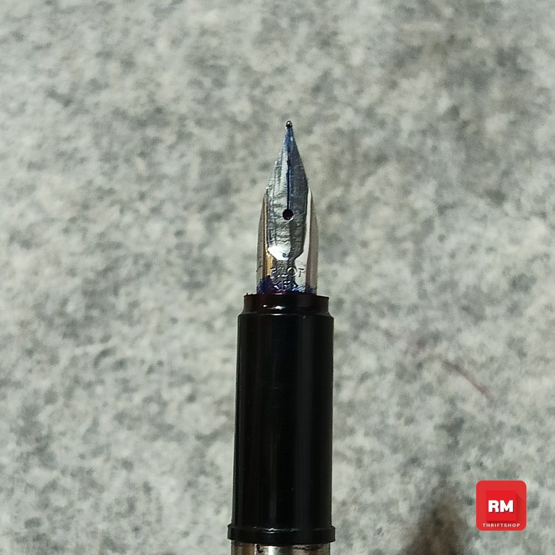 Pilot Fountain Pen | S-18 (Category: Stationery & School Supplies) located in Meycauayan. Submitted by redmants2011 (Listing ID 1382220469, Image 3). Description: Need cleaning Price Fixed MOS - Flash Express S-18.